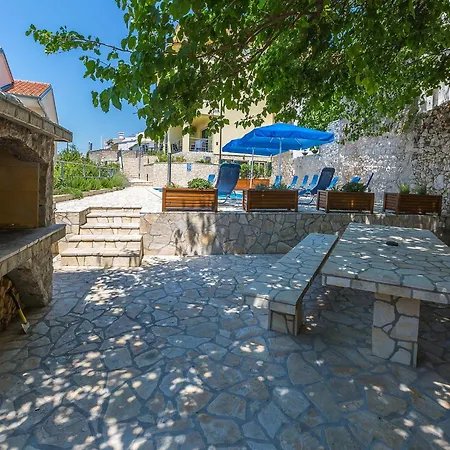 Apartman Leko-3 By Interhome