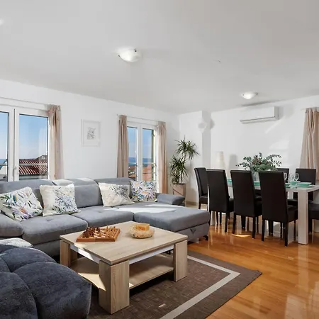 Leko-3 By Interhome Apartman Novi Vinodolski