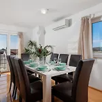 Apartament Leko-3 By Interhome
